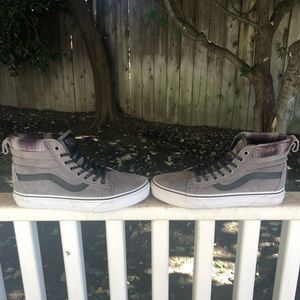 Vans MTE grey/plaid